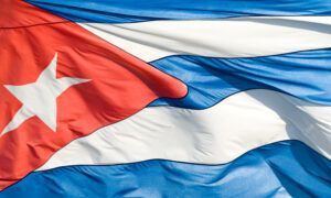 Foto: CC0 1.0/Gemeinfrei (https://commons.wikimedia.org/wiki/File:Cuban_Flag_%28Unsplash%29.jpg)